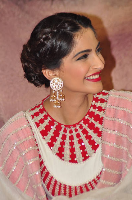 Actress Sonam Kapoor Smiling Face In White Dress 6